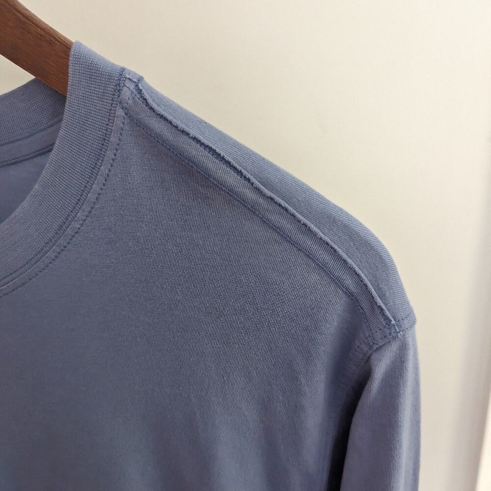 Women's Lululemon Top 6 Cornflower Blue Long Sleeve Tshirt Blouse Workout - Picture 5 of 6